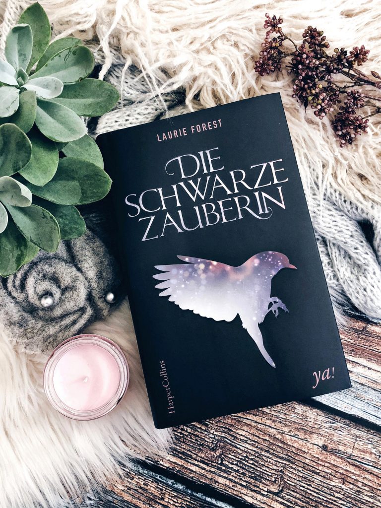 Rezension Laurie Forest – Die schwarze Zauberin