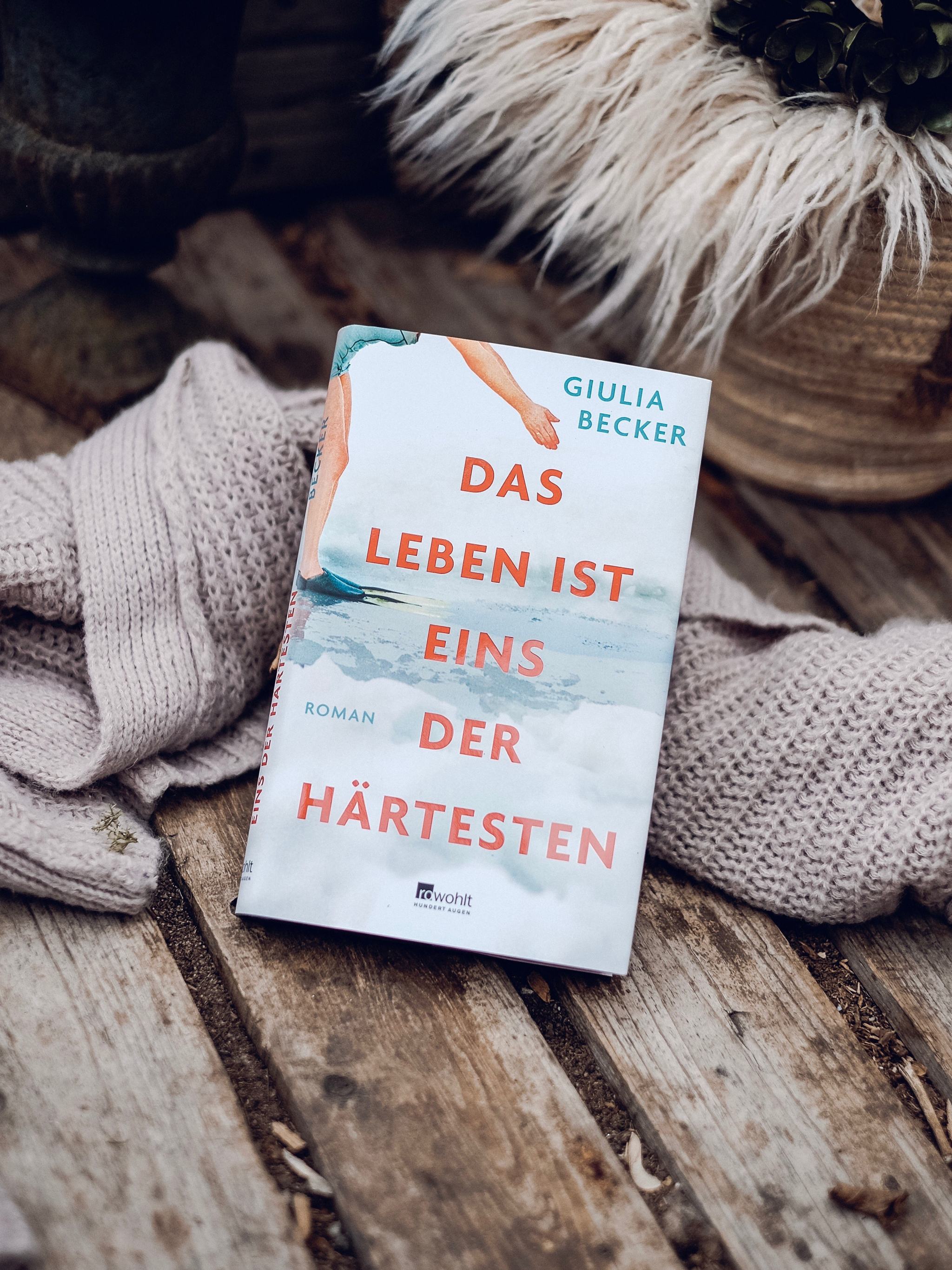 Rezension Giulia Becker Das Leben ist eins der Härtesten LIVE
