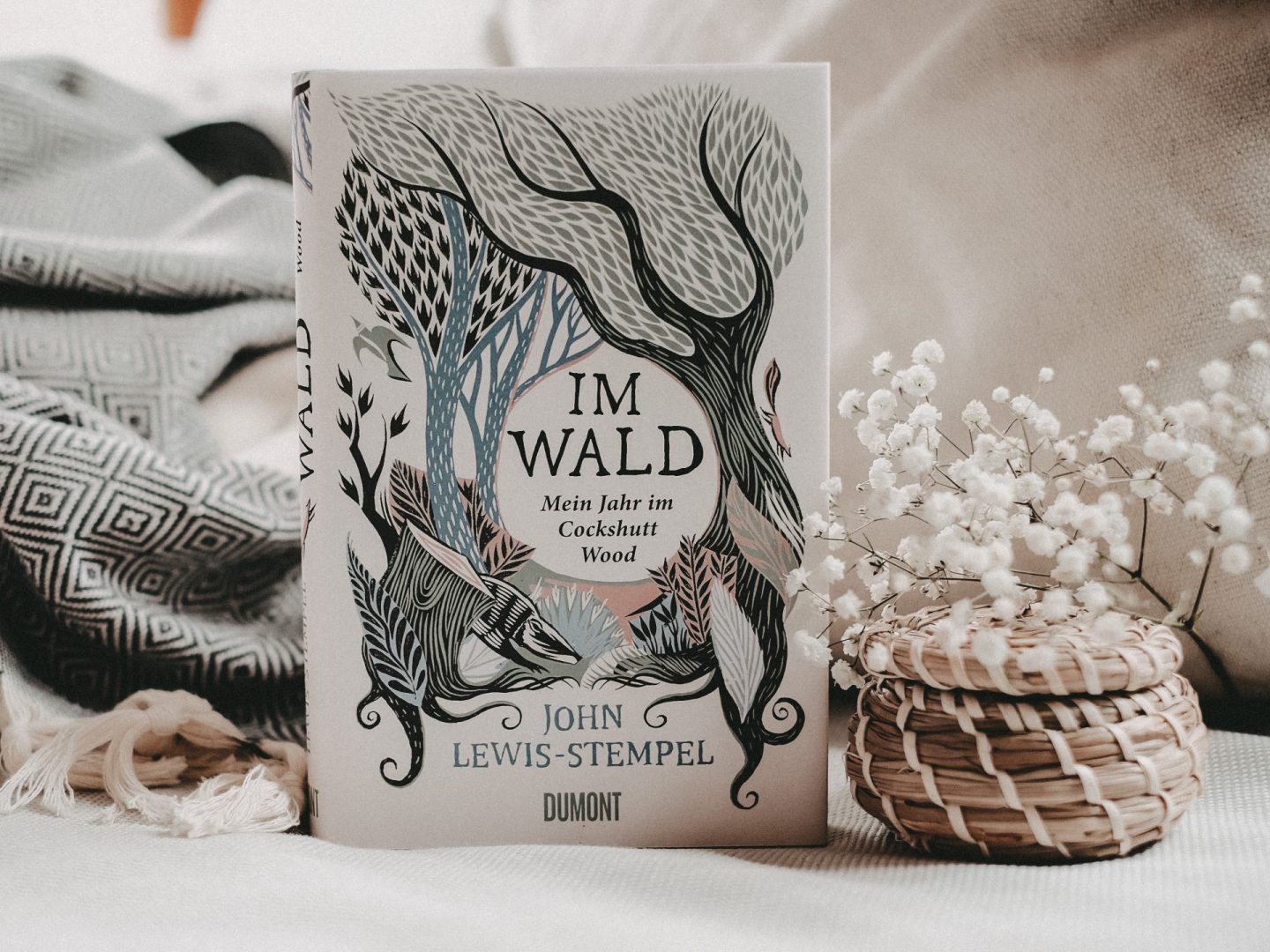 Rezension John Lewis-Stempel – Im Wald: Mein Jahr im Cockshutt Wood