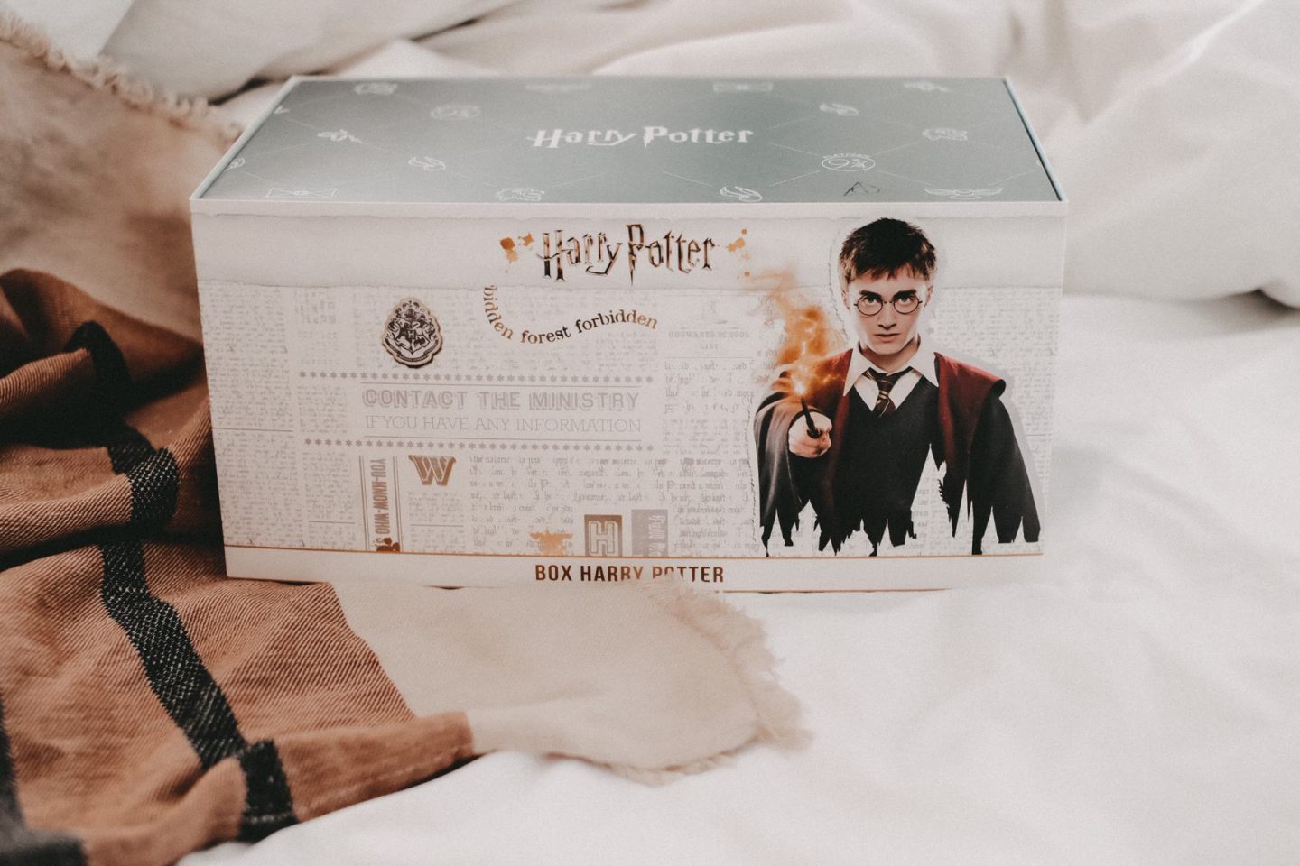 Unboxing Harry Potter Wootbox – April