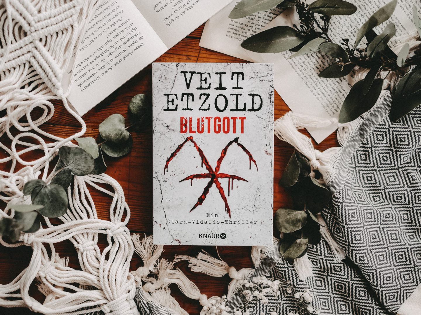 Rezension Veit Etzold – Blutgott