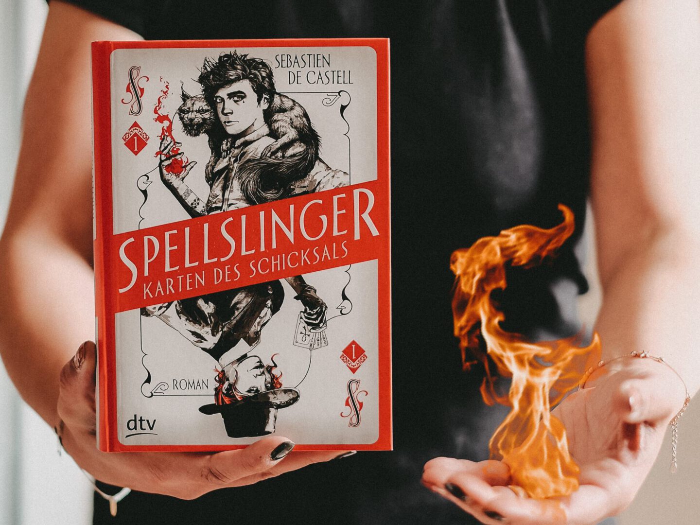 Rezension Sebastien De Castell – Spellslinger: Karten des Schicksals