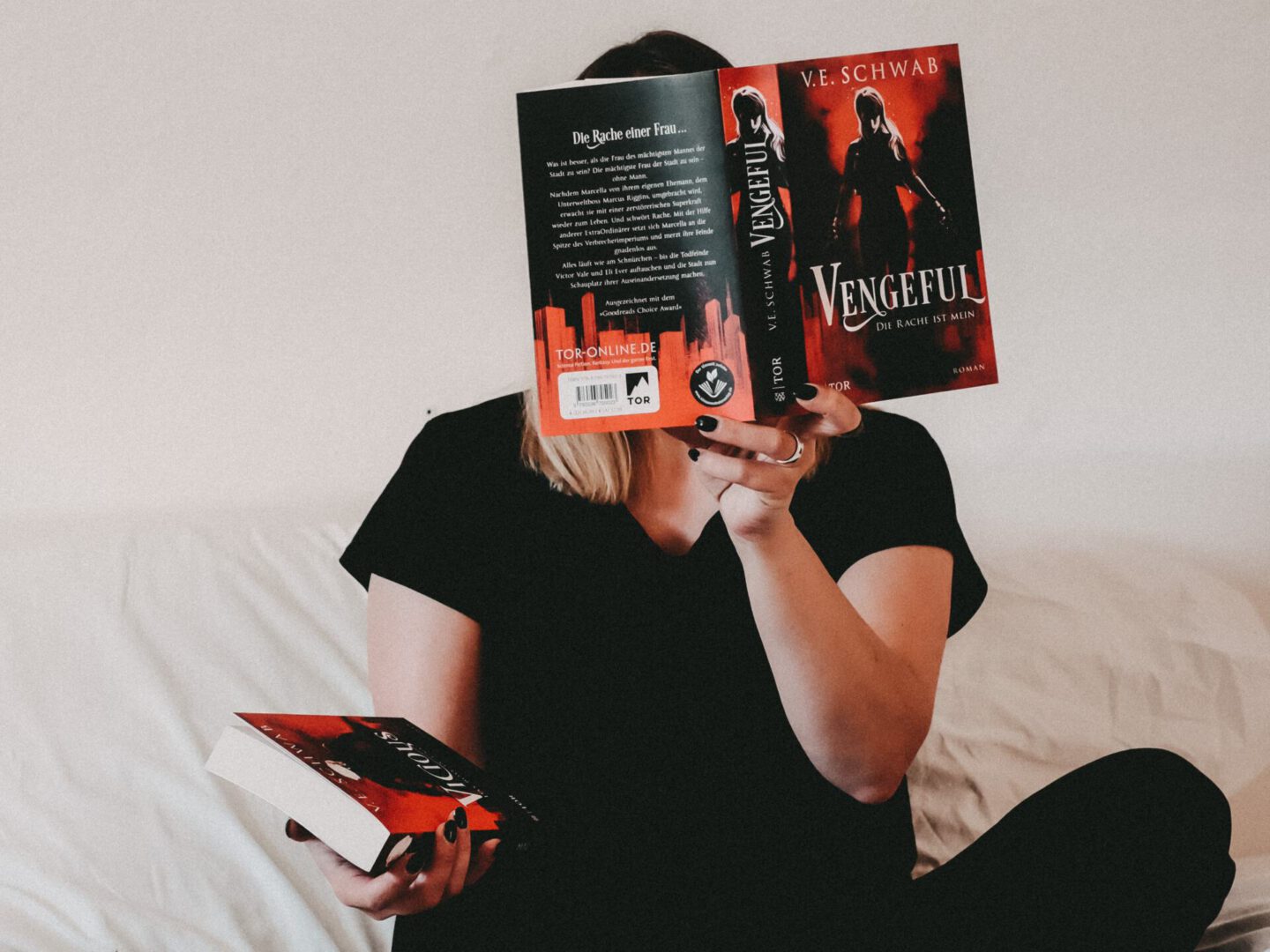 Rezension V. E. Schwab – Vengeful: Die Rache ist mein