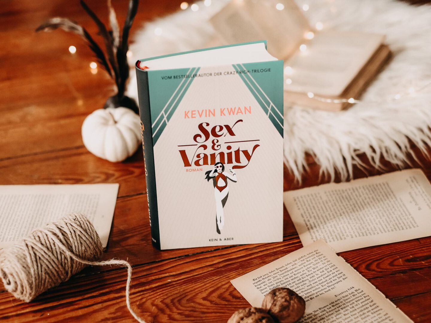 Rezension Kevin Kwan – Sex and Vanity: Insel der Eitelkeiten