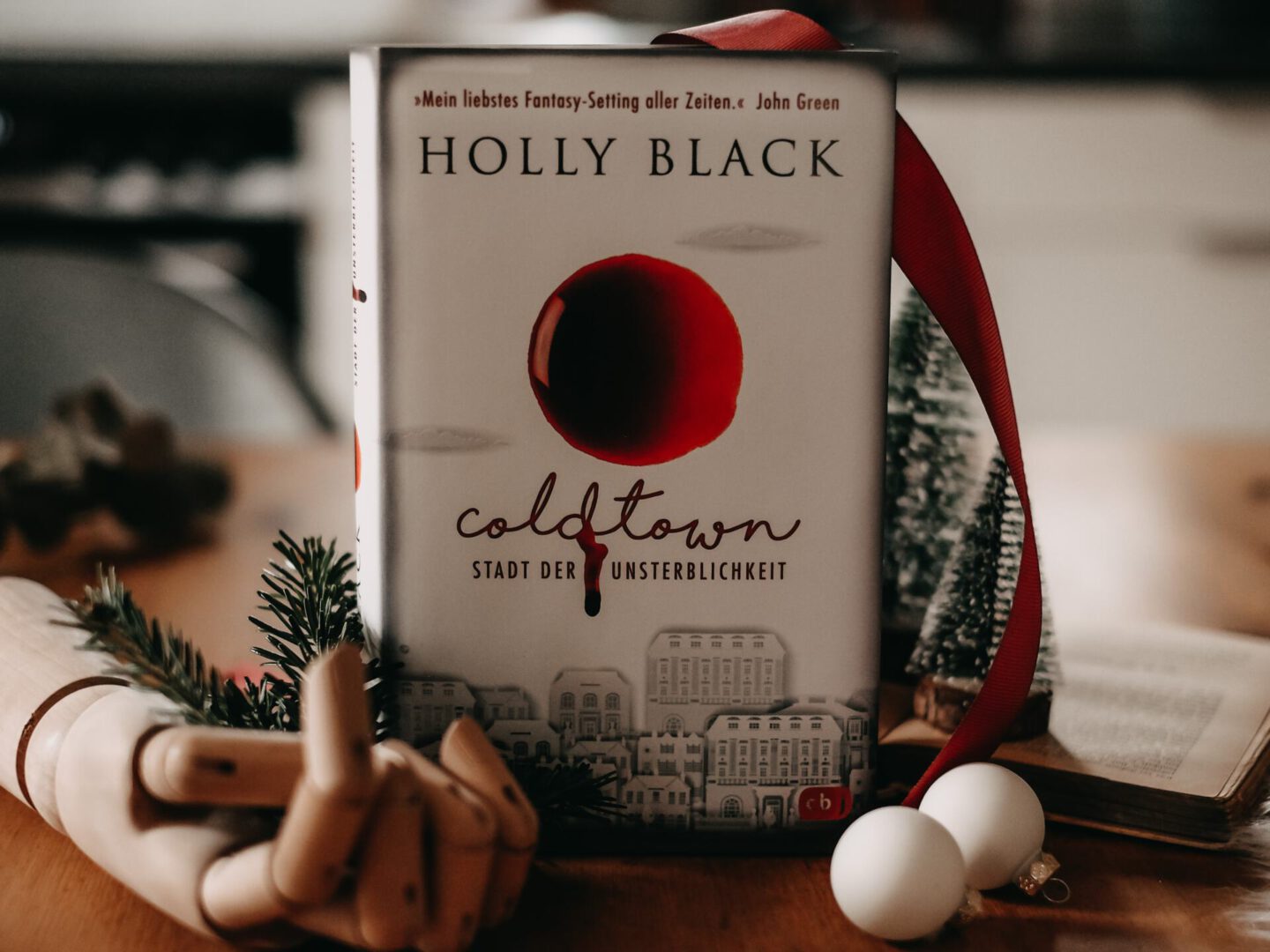 Rezension Holly Black – Coldtown: Stadt der Unsterblichkeit